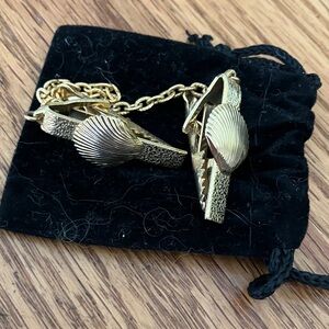 Elegant Gold Shell Earrings